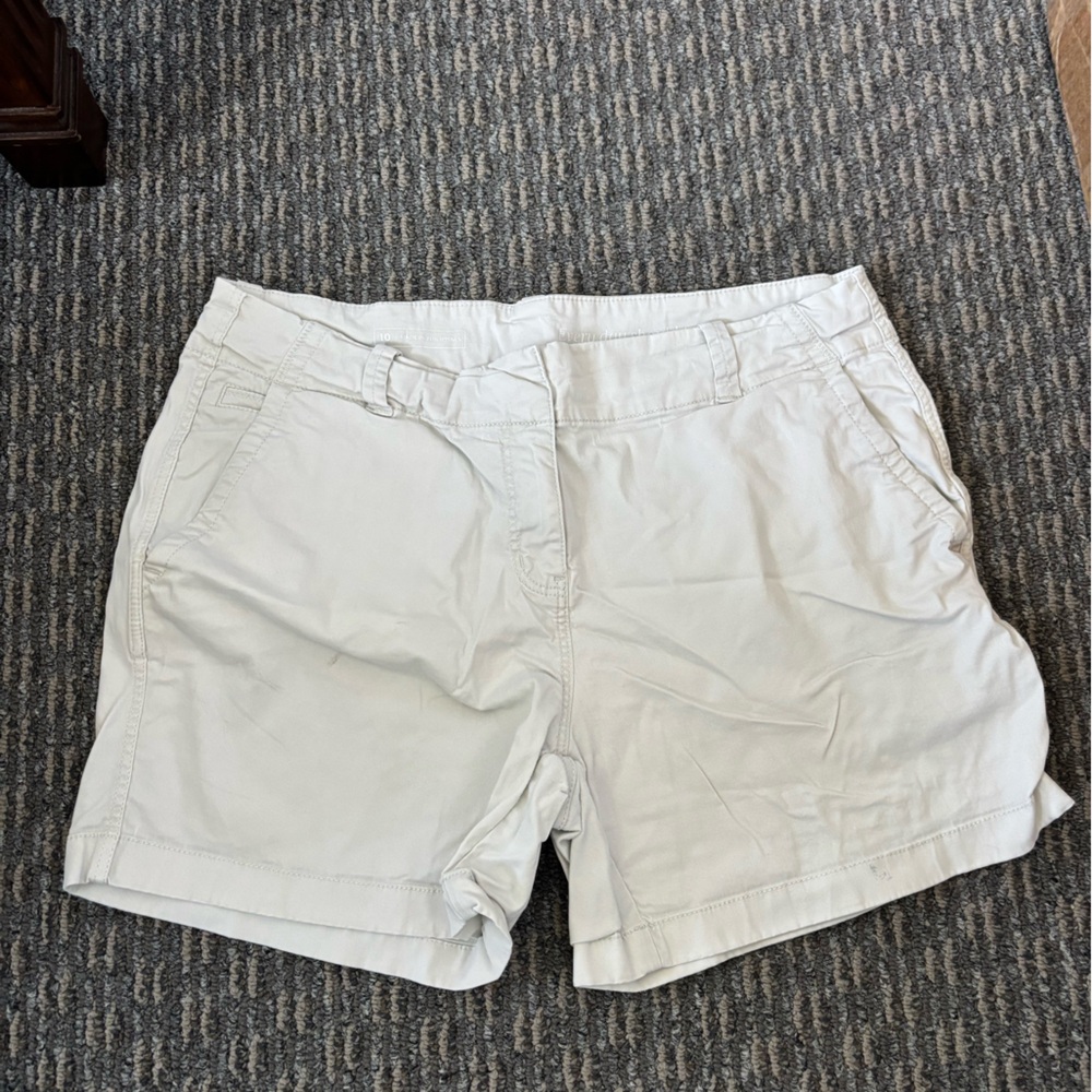 Casual White Shorts